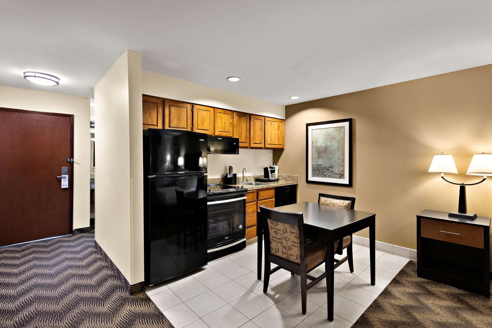 Western Gold Country Hotel 3*