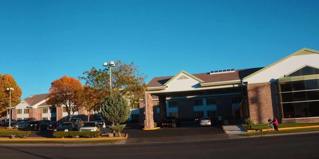 Western Gold Country Hotel