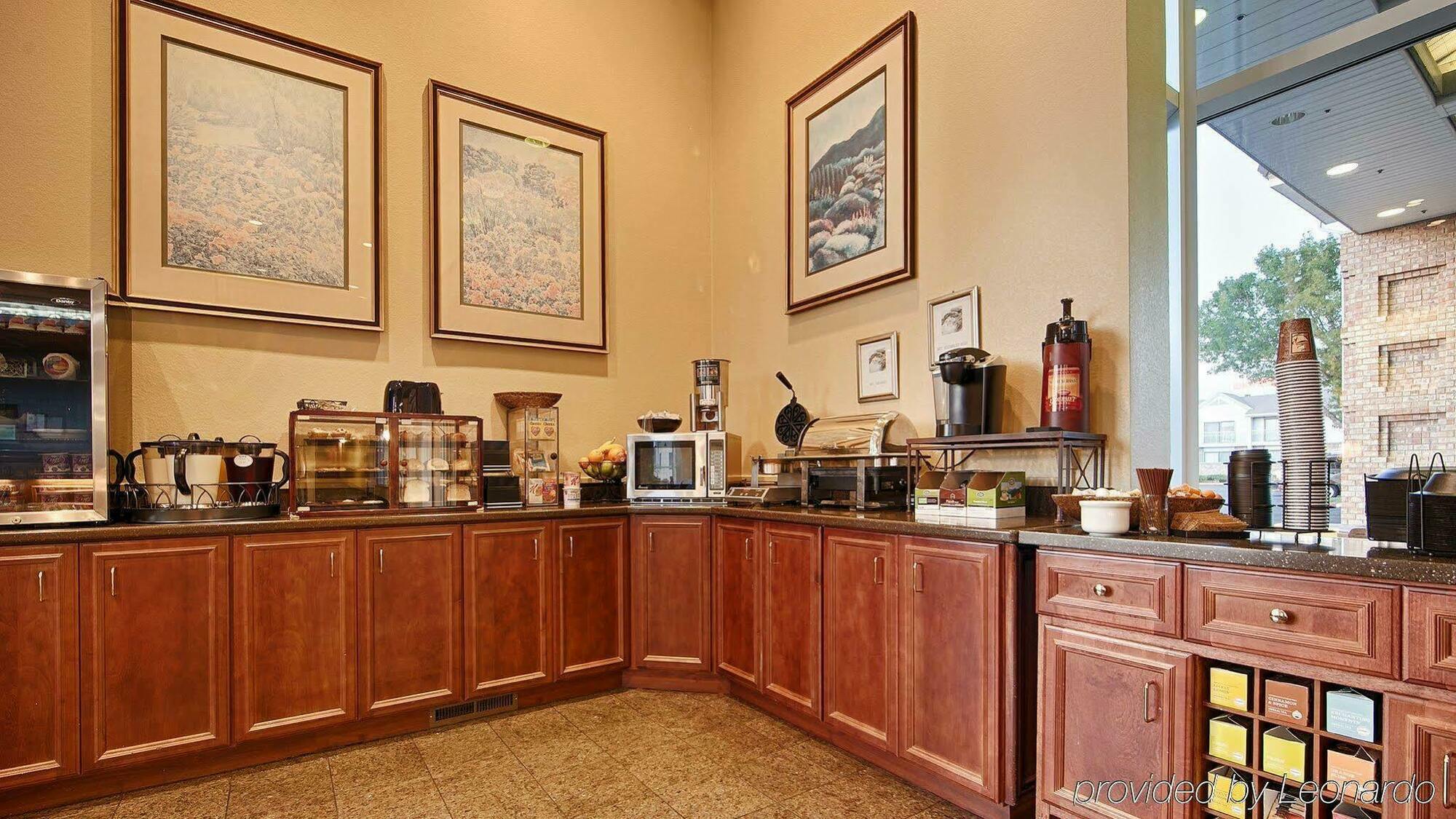 Western Gold Country Hotel 3*